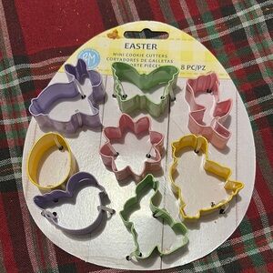 NWT Mini Easter Cookie Cutters 8 piece set